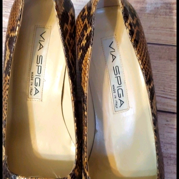 Via Spiga Snakeskin Square Toe Pump - Picture 11 of 11